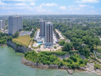 12900 Lake Ave APT 915