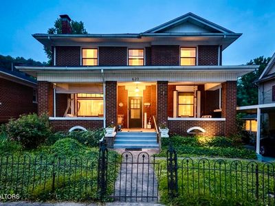 420 Blondell Ave