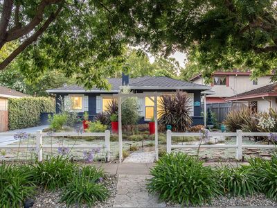 1327 Cherry Ave