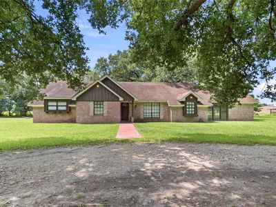 40 Taylor Ln