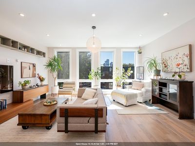 90 Ferry St #2
