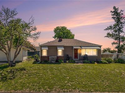 401 Maple Ave