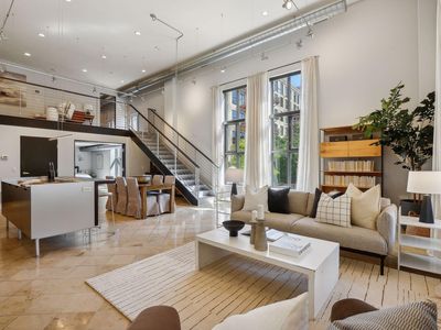 150 Portland Ave UNIT 305