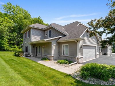 954 Autumn Ridge LANE