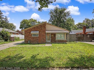4947 Roosevelt Blvd