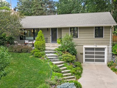 5920 Grass Lake Ter