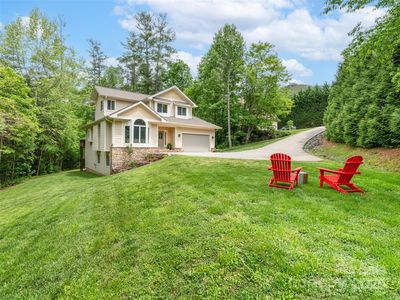 33 Village Pointe Ln