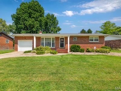 326 Crestview Dr