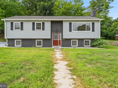 Property at 6212 Thornwood Dr, Alexandria, VA