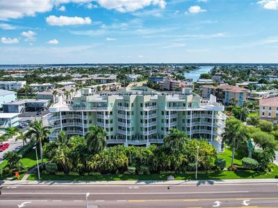 11605 Gulf Blvd #408