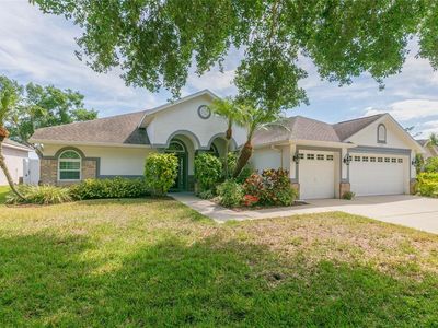 7227 Colonial Lake Dr