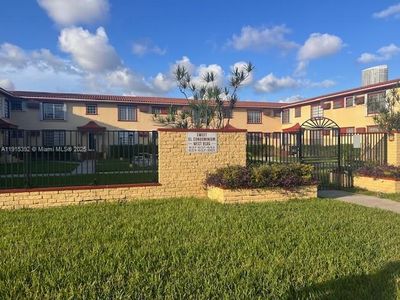 651 SW 11th St APT 15W