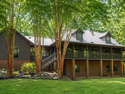 2151 Shady Grove Rd