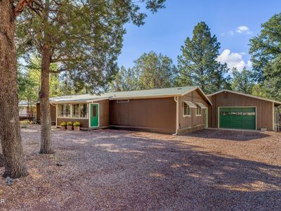 3343 Oakwood Dr