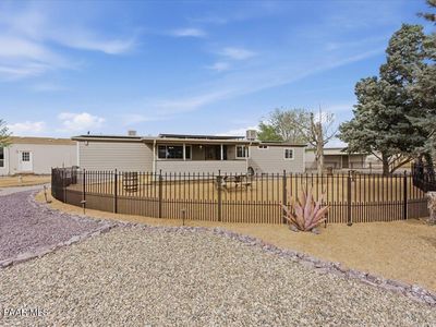 1755 S Johnson Ln