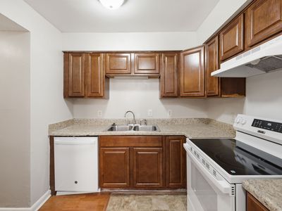 323 Forest Park Rd #7-5