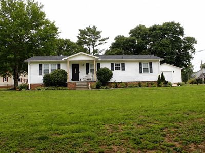 100 Meadowood Dr