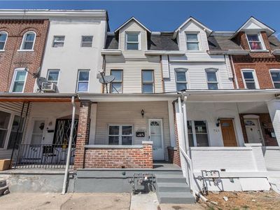 725 1/2 W Greenleaf St