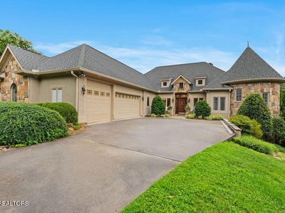 8506 River Club Way