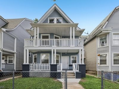 19 Nassau Pl