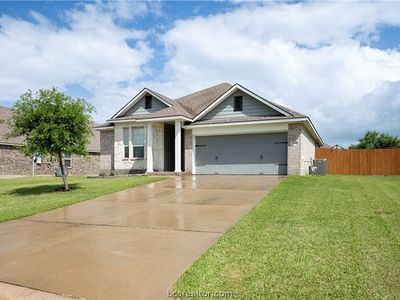 Property at 7408 Masters Dr, Navasota, TX
