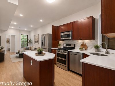340 Pavonia Ave #102
