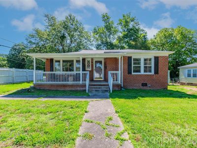 1101 Oakwood Ave