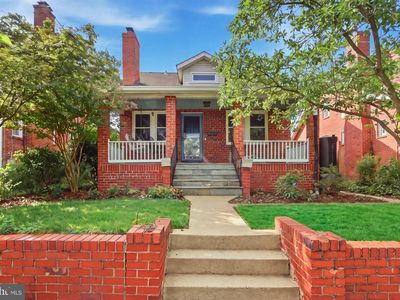 15 Jefferson St NE