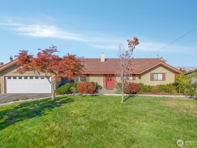 807 Ridgeview Avenue