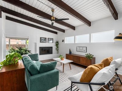 320 Pioneer Dr.