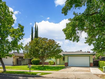 3221 Cheyenne Dr