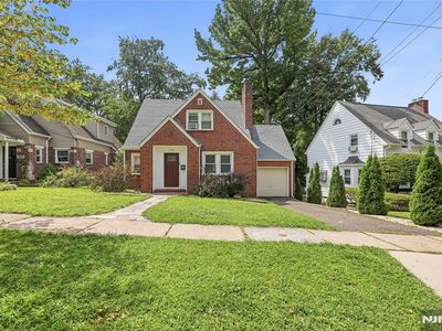 Property at 680 Northumberland Rd, Teaneck, NJ