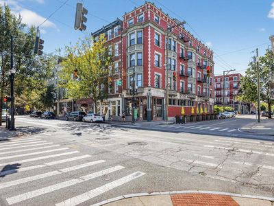 1237 Vine St APT 7