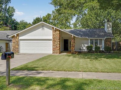 1212 N Juniper Pl