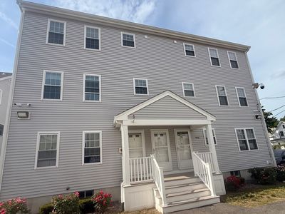 944 Warren Ave #2-F