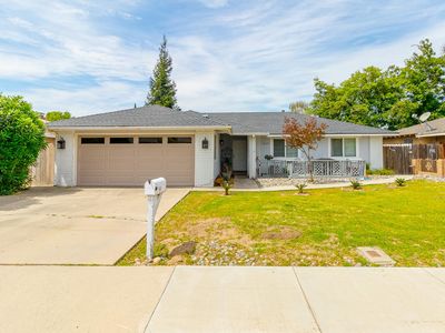 3809 Longbridge Dr