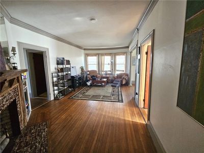 29 Laura St #2