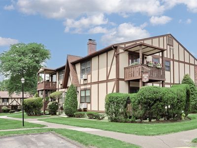 597 Sierra Vista Lane