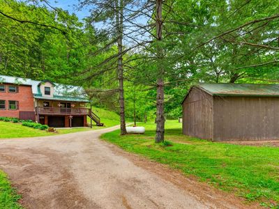 768 Woodruff Rd
