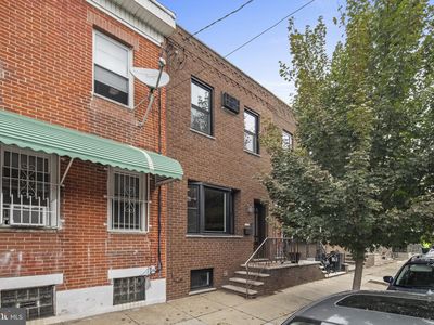 809 Moore St