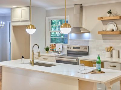 8404 Sleepy Creek Dr