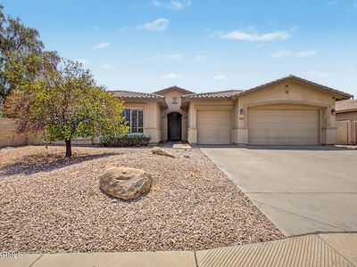 1414 N ROBIN Lane