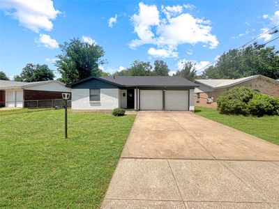 3008 Farrell Ln