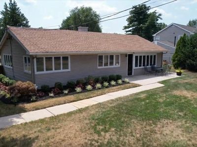81 Somerset Dr