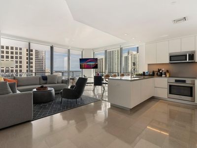 68 SE 6th St APT 2101