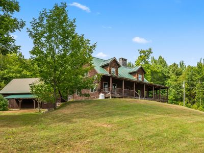 201 Under The Mountain Road