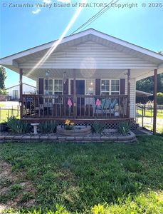 116 Circle Dr