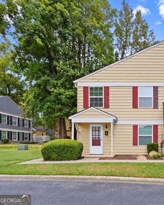 1321 Surrey Ln SW