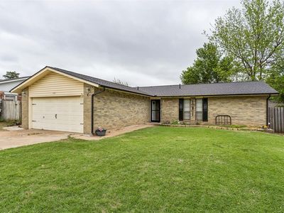 402 Oak Creek Dr