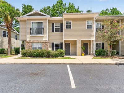 5008 NW 44th Ln APT 102